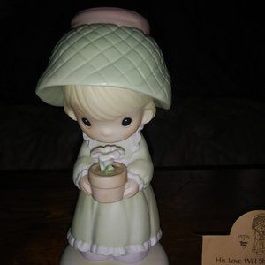 Precious Moments Figurine